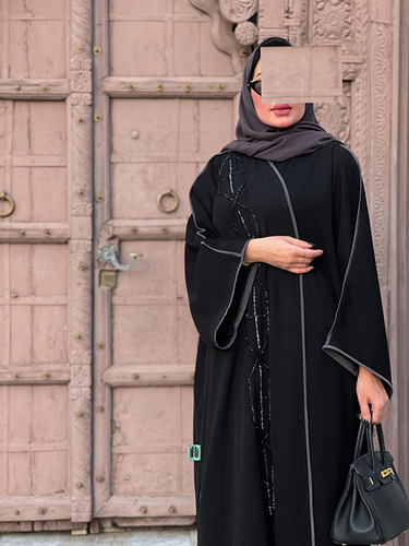 Abaya Bisht